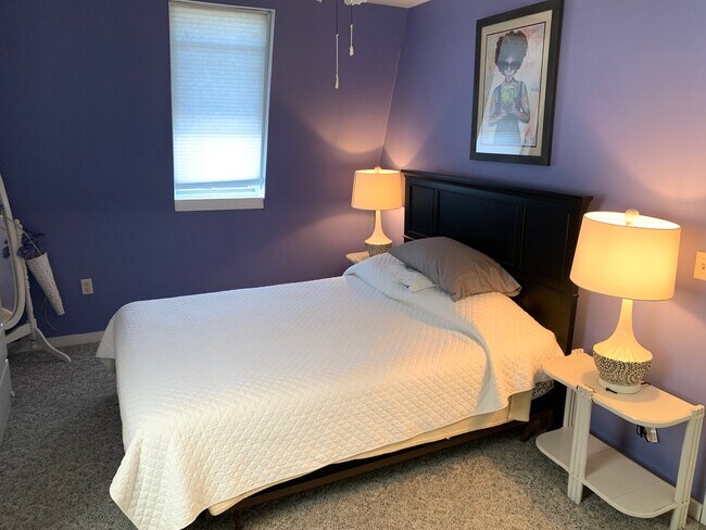 Building Photo - 45 Ayrault St