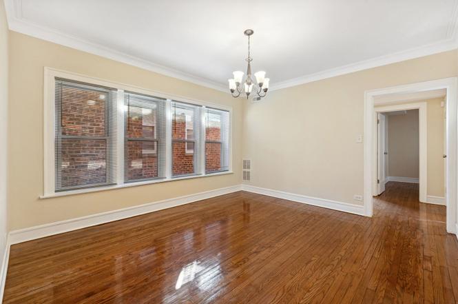 Building Photo - 7746 S East End Ave