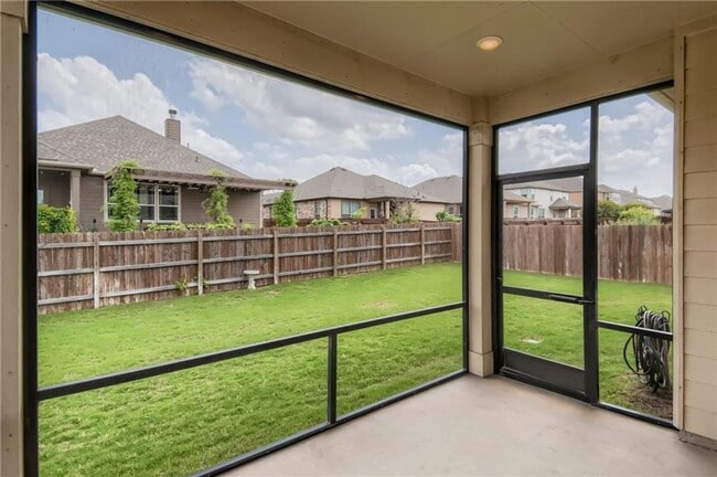 Building Photo - 303 White River Dr