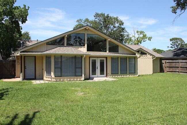 Building Photo - 10031 Haddington Dr