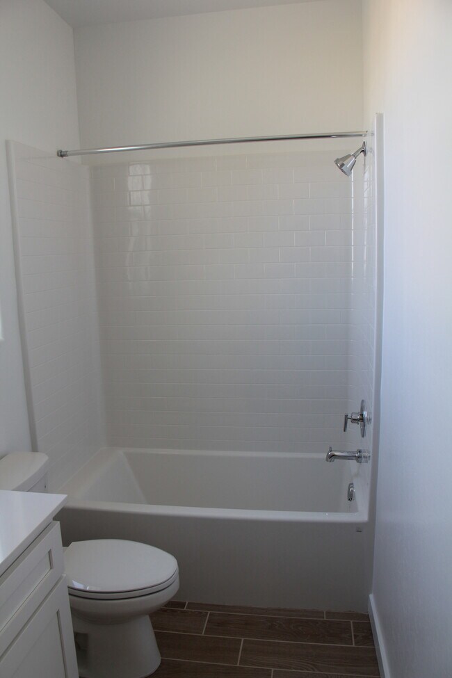 Building Photo - 3319 Golden Trails Ln