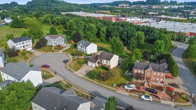 Building Photo - 602 Cassandra Dr