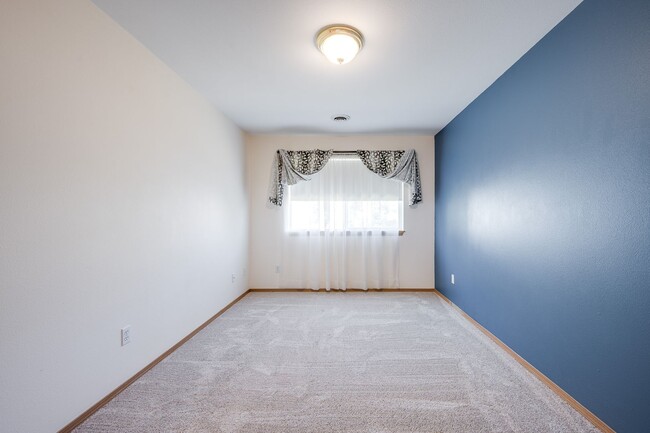 Building Photo - Townhouse Retreat on Military Hill – Moder...