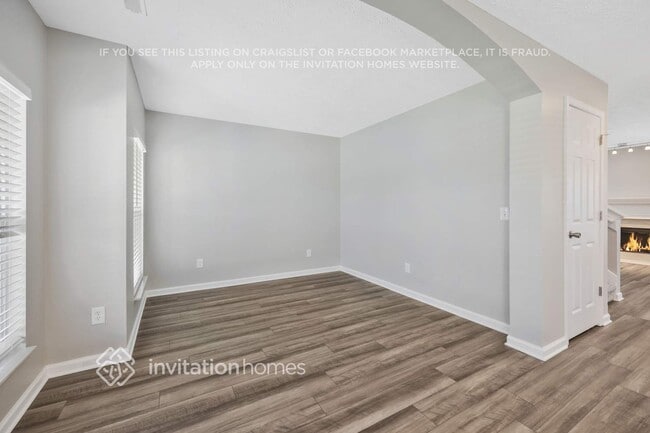 Building Photo - 1121 Pawnee Trail