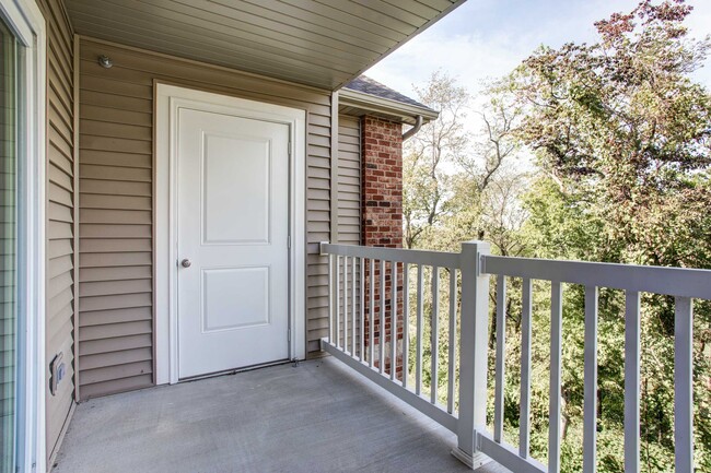 Apartments Storage - 2633 Columbia Lakes Dr