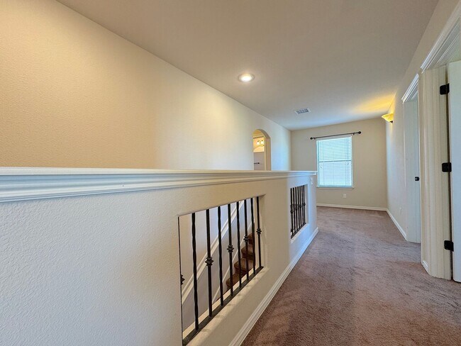 Building Photo - West El Paso 4bed/3bath + office - Refrig ...