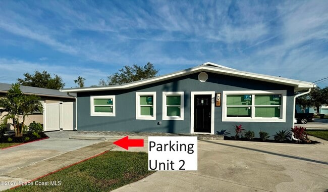 Building Photo - 208 Seminole Ave W