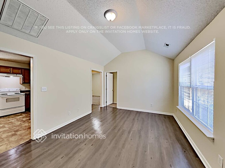 Building Photo - 7906 Lobilia Ln