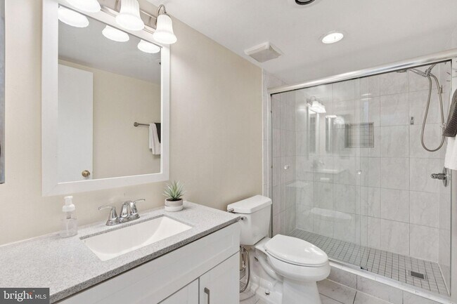 Building Photo - 1245 13th St NW