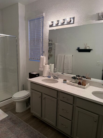 Building Photo - 5106 Makalu Dr