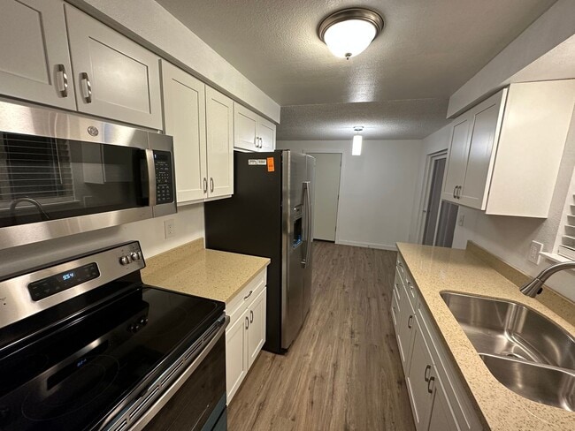 Building Photo - Charming 3 Bedroom 1 Bath Rambler in Lacey!