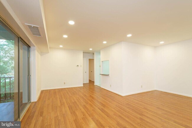 Building Photo - 12652 Dara Dr