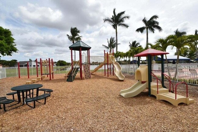 Building Photo - 9589 Tavernier Dr