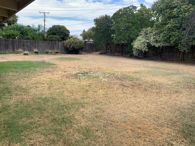 Building Photo - Charming home for Rent!