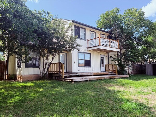 Building Photo - 1711 Ryon Ln