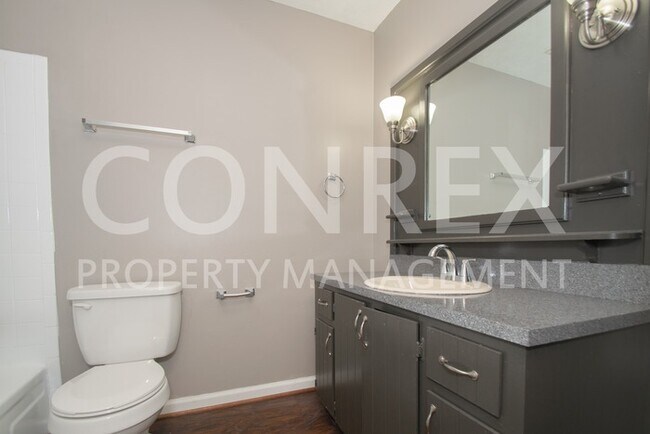 Building Photo - 704 Danton Ln