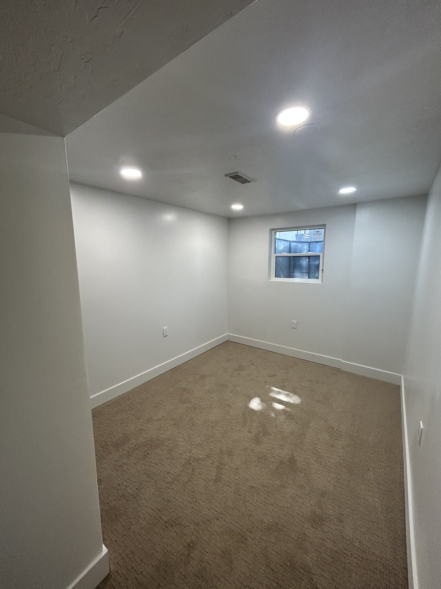 Building Photo - 7408 Ramanee Dr