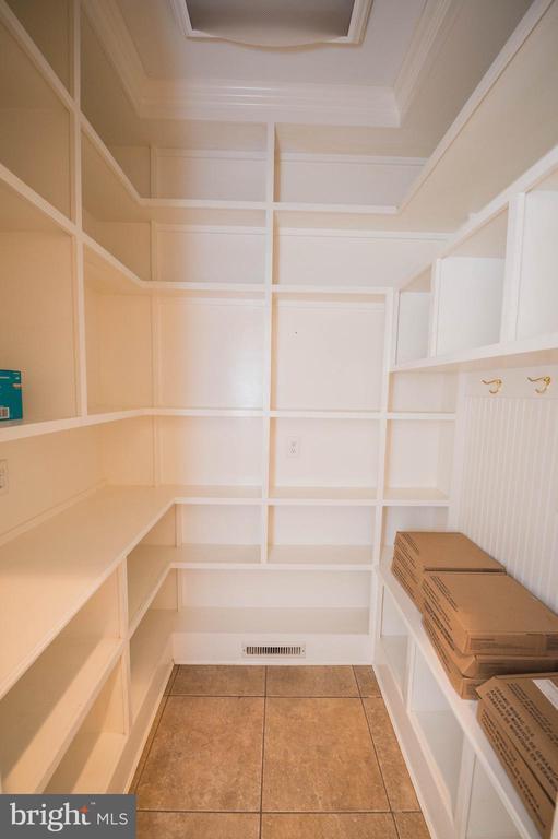 Building Photo - 5482 Royal Mile Blvd