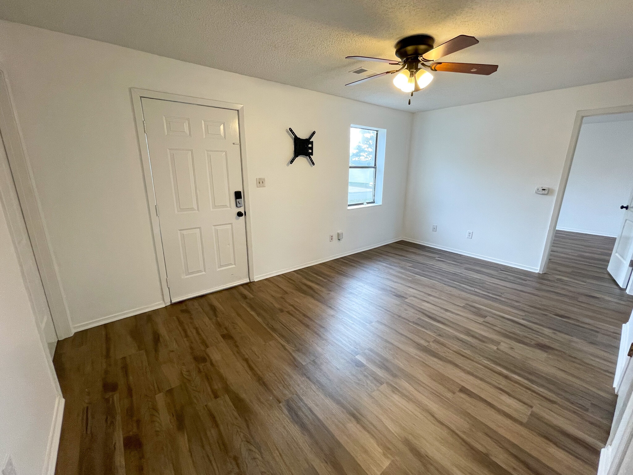 Living Room - 712 Jill Ln