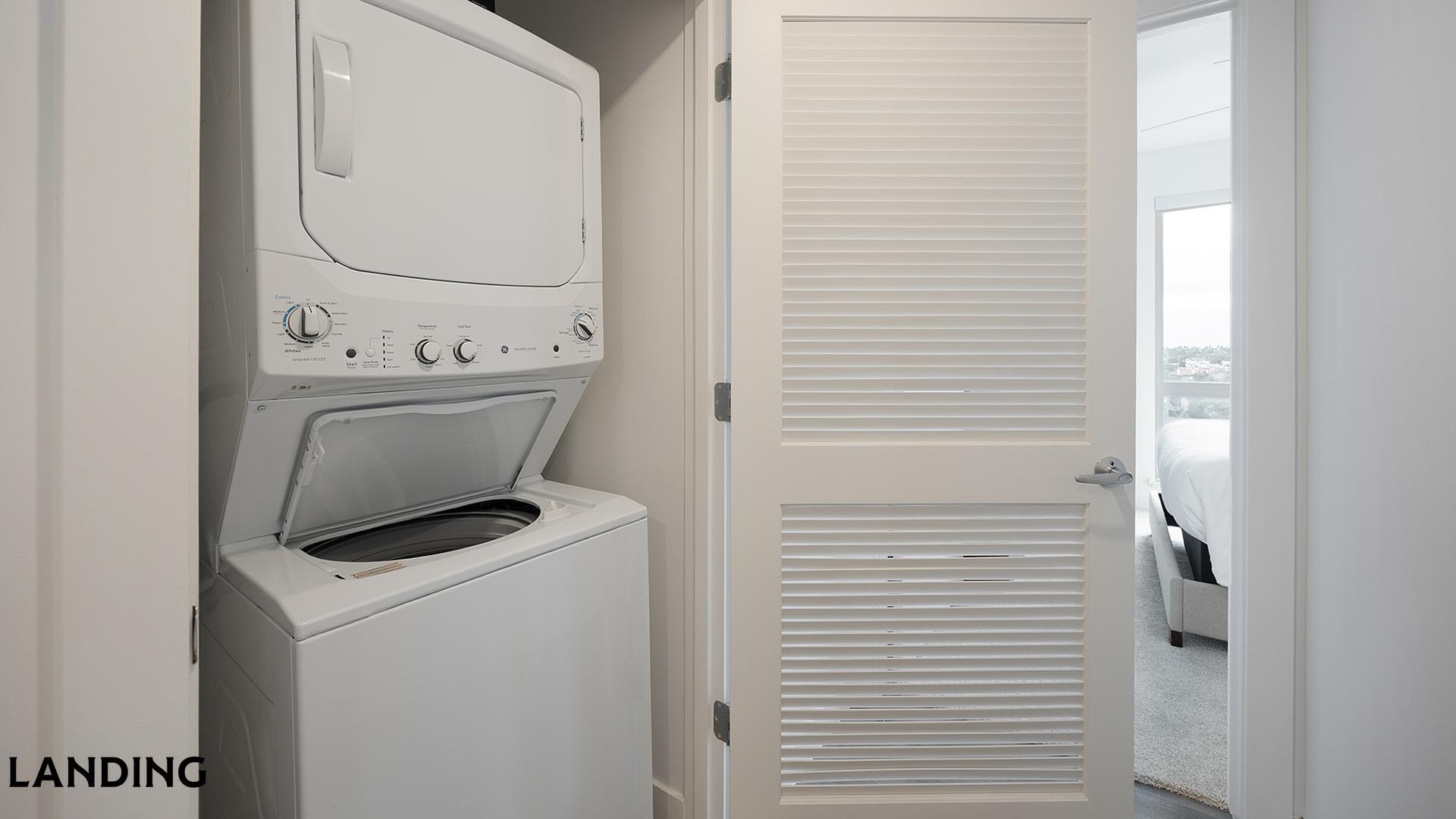 Building Photo - 707 S Farmer Ave