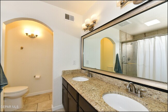 Building Photo - 1857 Ralph Janes Pl