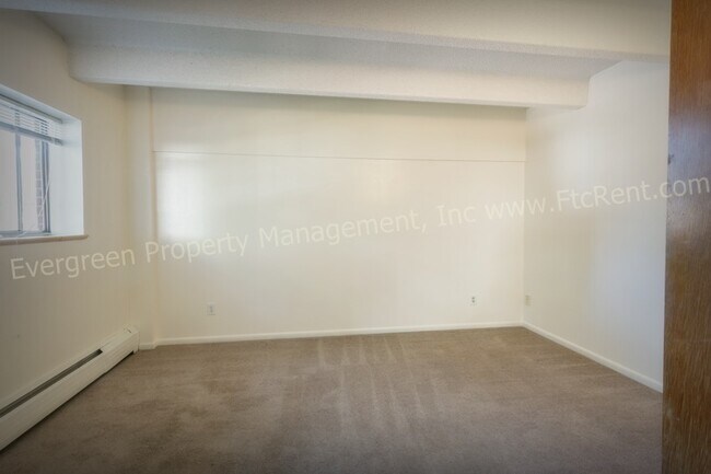 Building Photo - 1109 Alford St