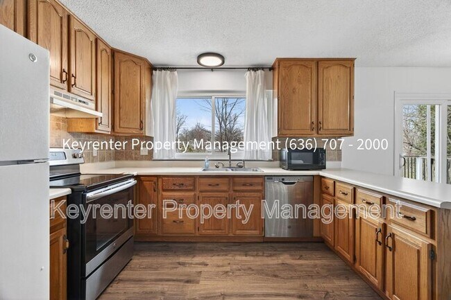 Building Photo - 1476 Shadow Wood Dr