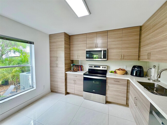 Building Photo - 4832 Grapevine Wy