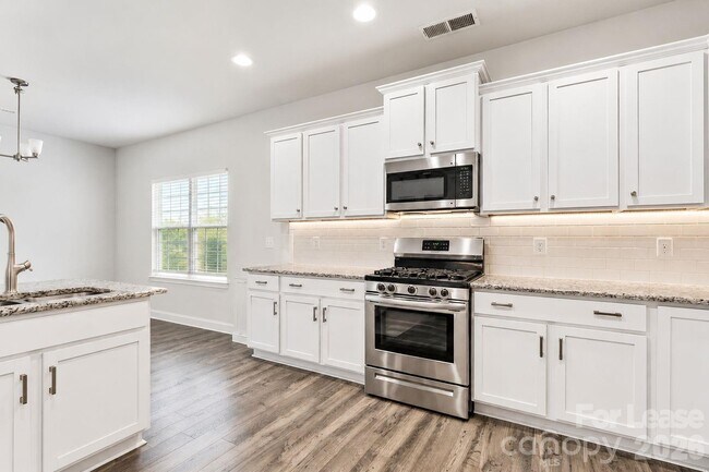 Building Photo - 11732 Glenwood Dr