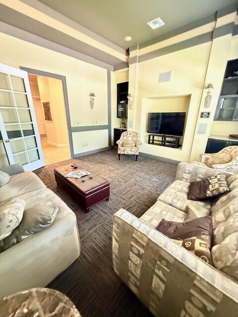Building Photo - 9209 Myrtlewood Cir W