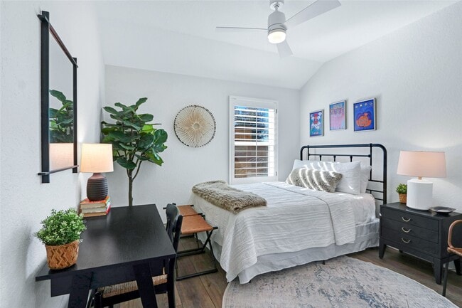 Building Photo - 2291 Oak Run Pkwy