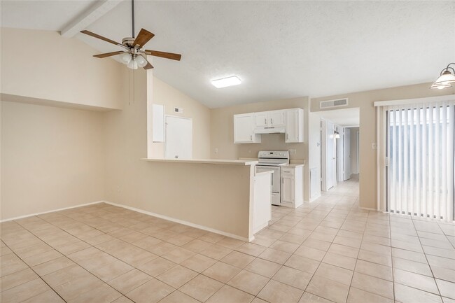 Building Photo - 17417 Ranch Country Rd