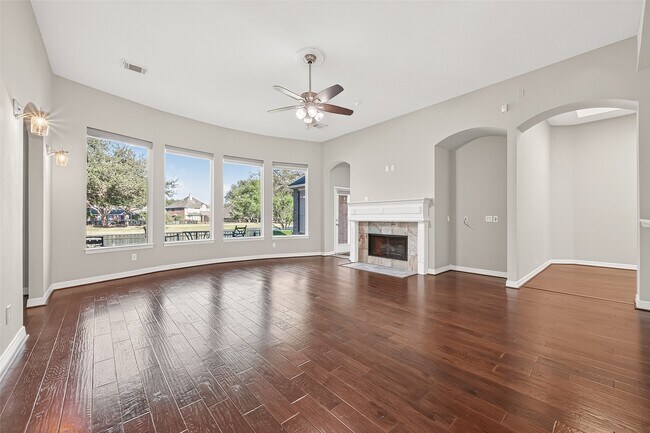 Building Photo - 22718 Emily Park Ln