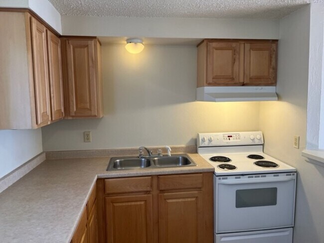 Building Photo - 204 Fargo St