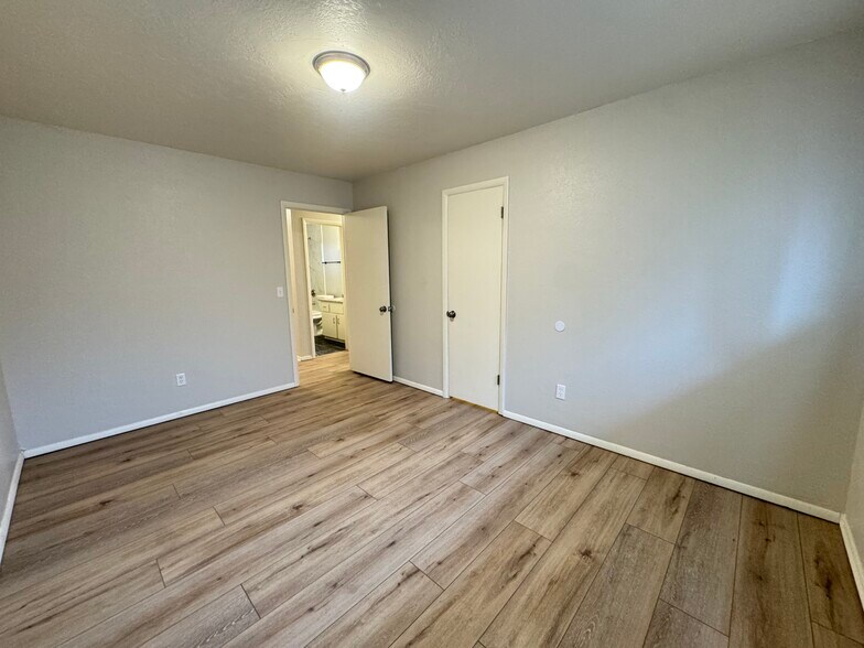 Building Photo - 8140 NW 28th St