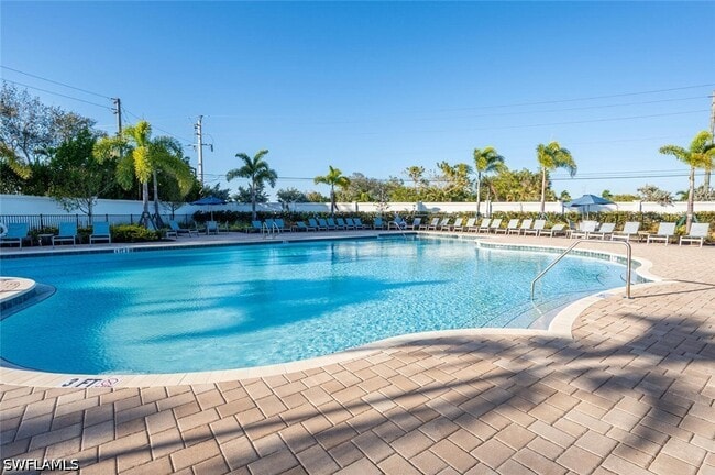 Building Photo - 1066 Enbrook Lp