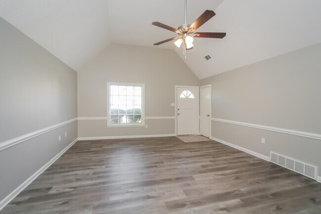 Building Photo - 4305 Satin Oak Cove