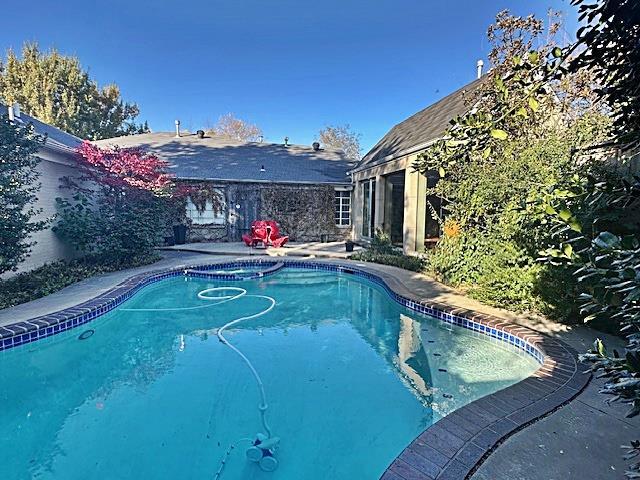 Building Photo - 1710 Dorchester Dr