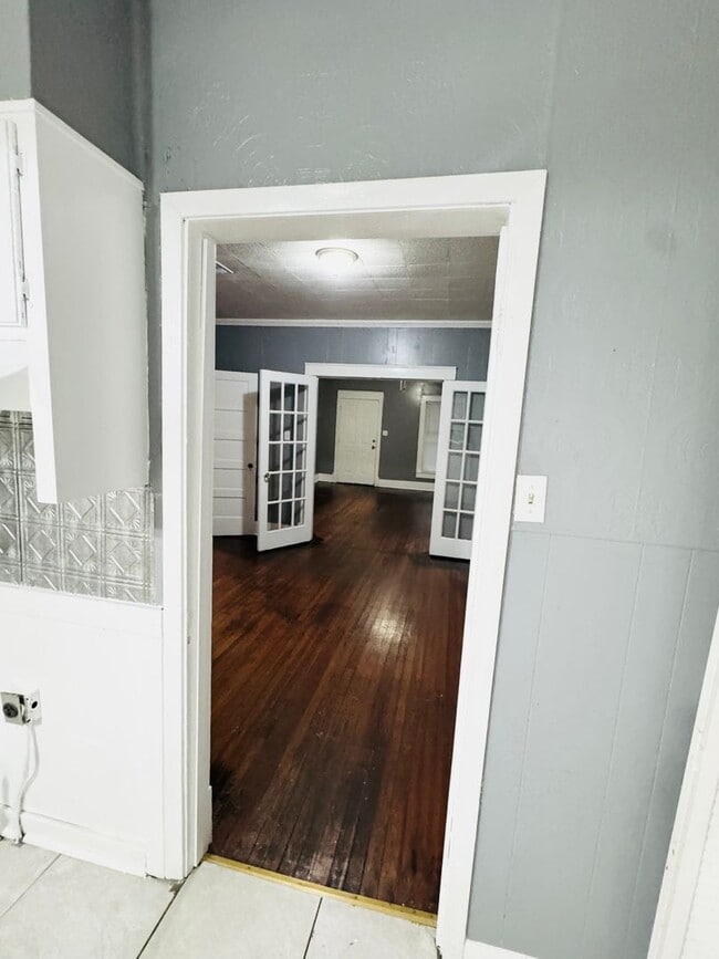 Building Photo - 3648 Evangeline St