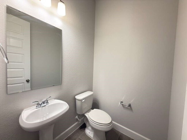 Building Photo - 7510 Spiceberry Ldg Ct