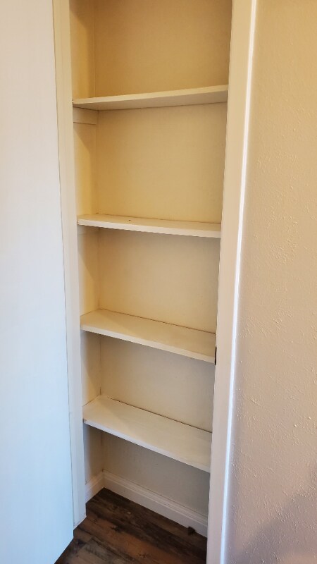 Building Photo - 15 E Mountain Ln