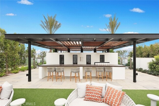 Building Photo - 478 Sycamore Dr