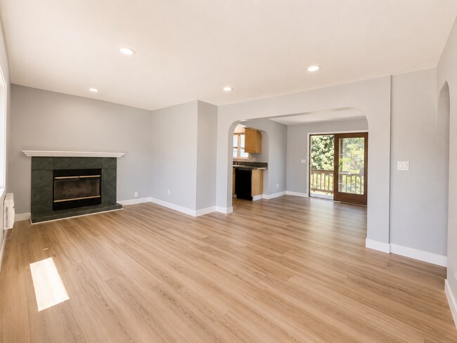 Building Photo - 4727 Redland Dr