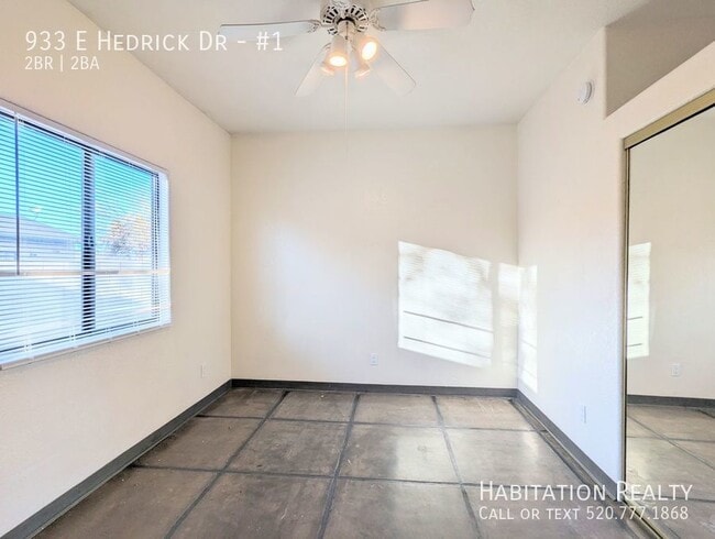 Building Photo - 933 E Hedrick Dr