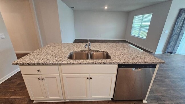 Building Photo - 511 Autumns Wood Cir W