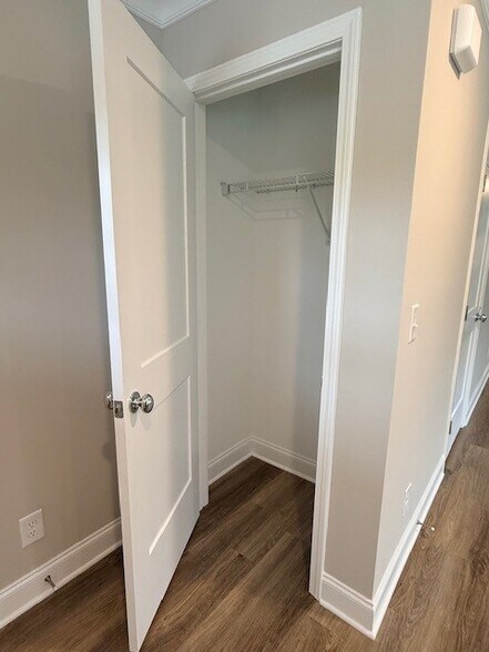 Building Photo - 311 Cainsville Rd