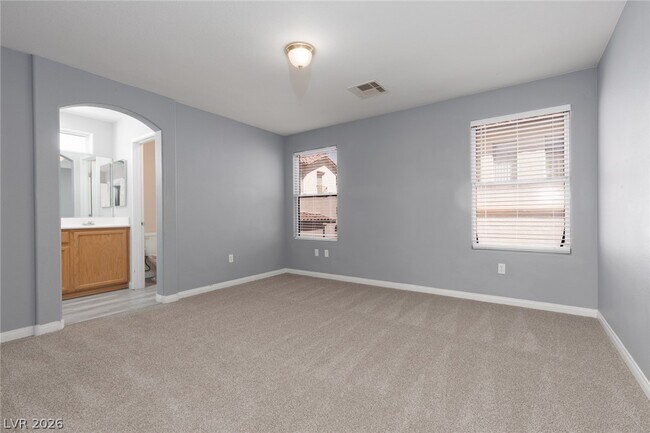 Building Photo - 3829 Bayamon St