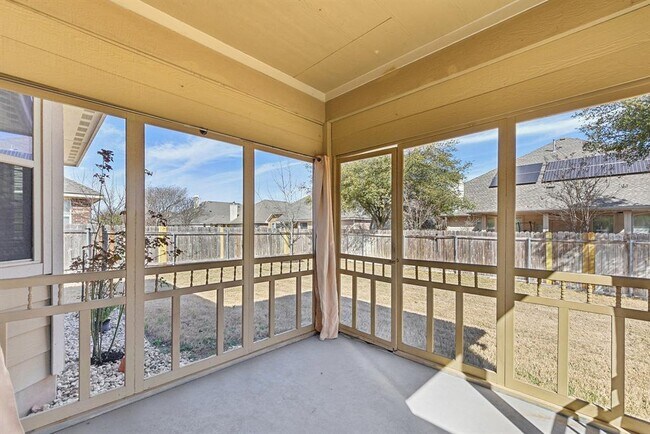 Building Photo - 121 Snowdrift Trail