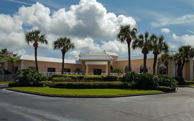 Building Photo - 6650 Sunset Way