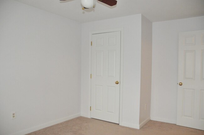 Building Photo - 147 High Rock Rd